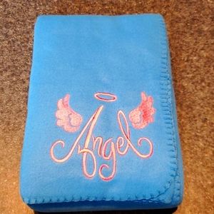 🎈3 FOR $10.....Fleece Blanket word "Angel" and Wings embroidered
